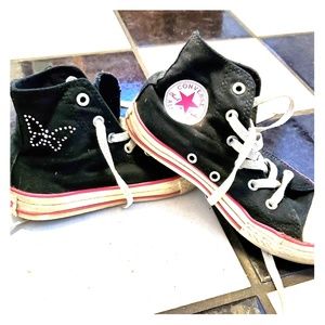 Converse girls size 1 high tops Chuck Taylors